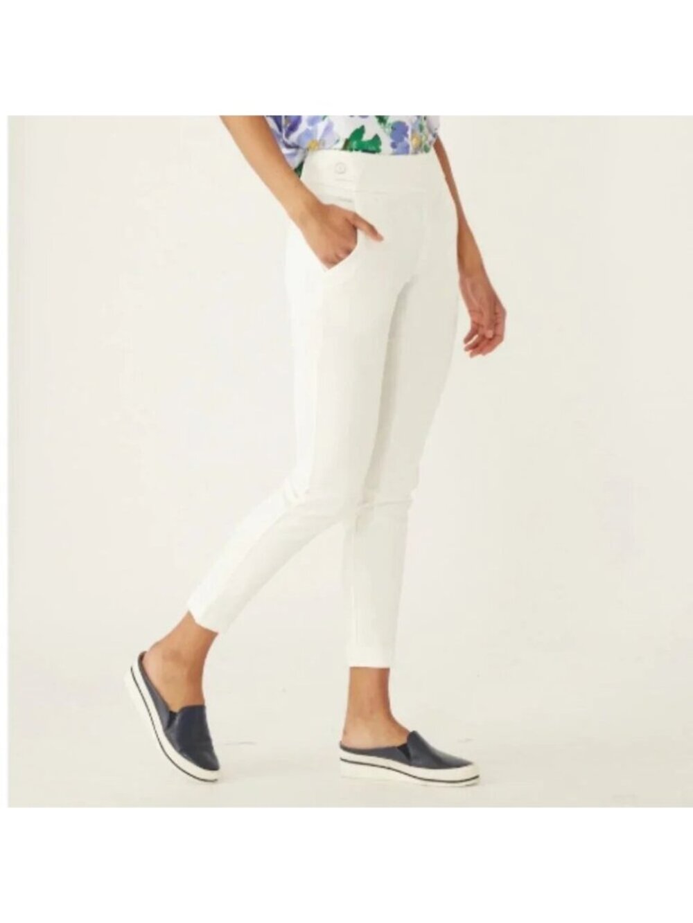 Nina Leonard Ivory Slim Leg Cropped Pants - Large